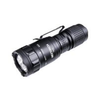 NEXTORCH TA21 Taktische LED Taschenlampe, 1300 Lumen weiß, 150 Lumen rot, Kopf mit Nano- Keramik Glasbrecher, Stroboskopfunktion, inkl. FR-1 Führungshilfe